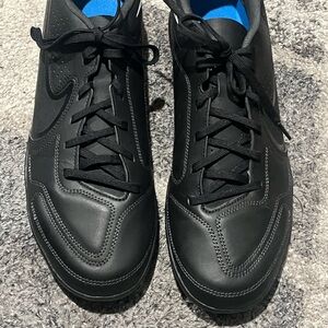 Nike Men's Tiempo Legend 9 Club Indoor Soccer Shoes DA1189-001 Size 12 like new